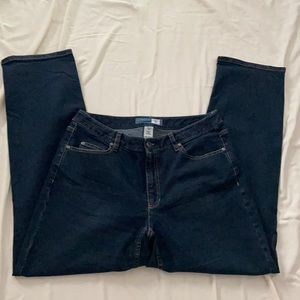 Gently used. Women’s Liz Claiborne size 12P denim jeans.